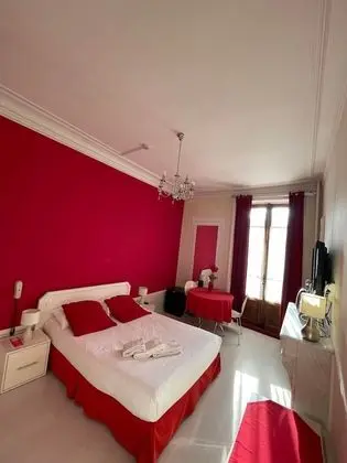 Comfort Tek Büyük Yataklı Oda