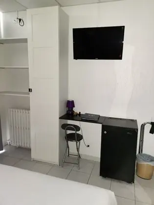 Büyük Yataklı Tek Kişilik Oda