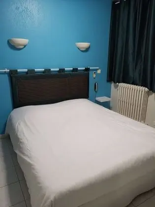 Büyük Yataklı Tek Kişilik Oda