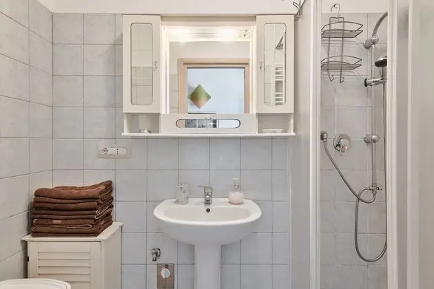 Apart Daire, 2 Yatak Odası, Sigara İçilmez