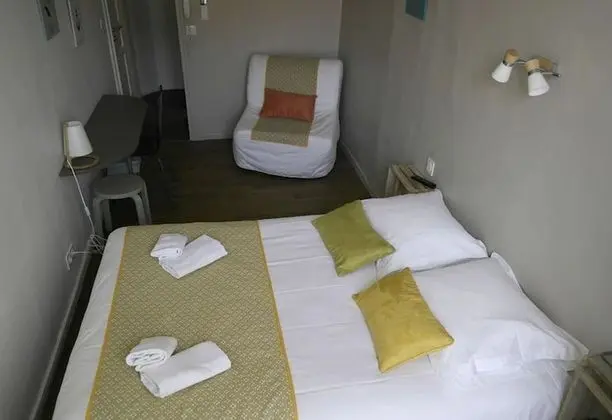 Tek Büyük Yataklı Oda (Chambre double vue rue)