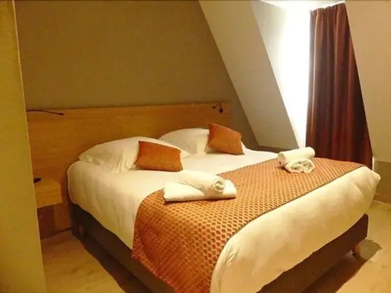 Standard Tek Büyük Yataklı Oda