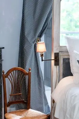 Tek Büyük Yataklı Oda (aux Herbiers)