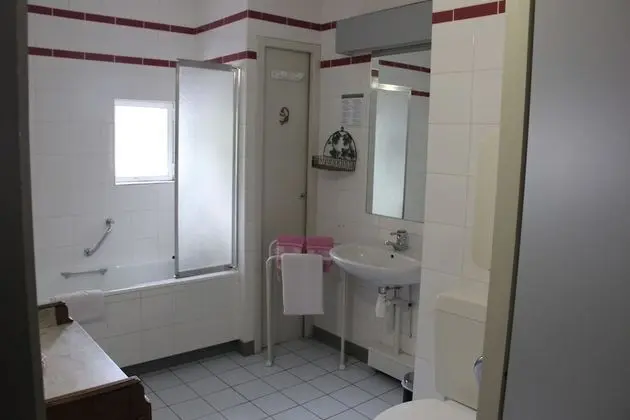 Üç Kişilik Oda (Henry IV)