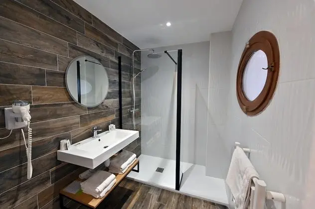 Superior Tek Büyük Yataklı Oda, Deniz Manzaralı