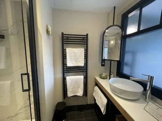 Comfort Tek Büyük veya İki Ayrı Yataklı Oda