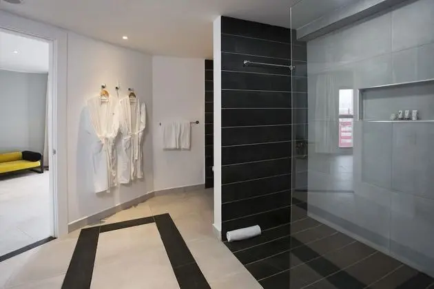 Luxury Tek Büyük Yataklı Oda