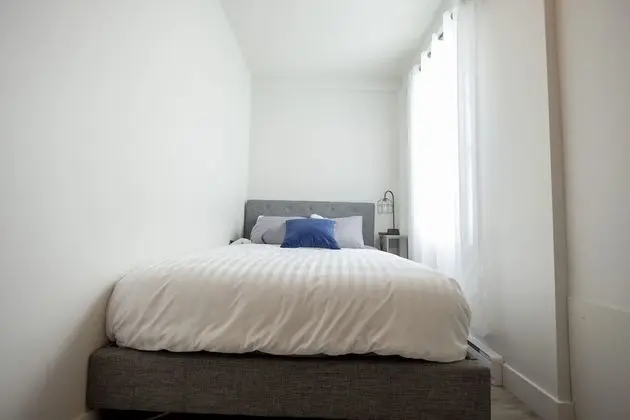 Suite avec chambre fermée + divan-lit
