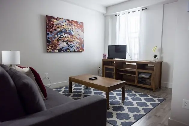 Suite avec chambre fermée + divan-lit