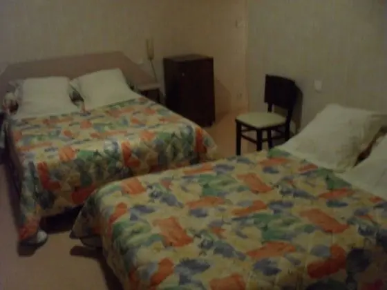 Dört Kişilik Oda, Ortak Banyo (Chambre 9)