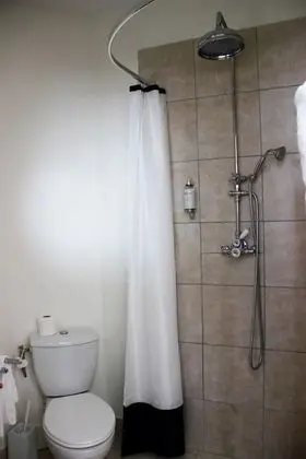 Classic Tek Büyük Yataklı Oda