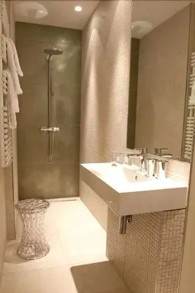 Deluxe Tek Büyük veya İki Ayrı Yataklı Oda
