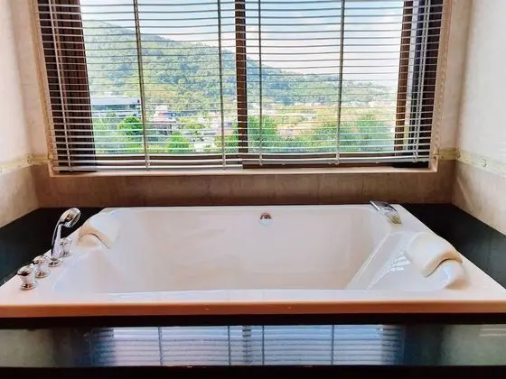 Deluxe Room with Pool View