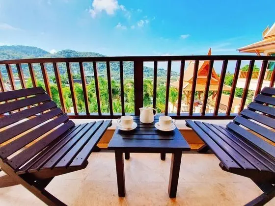 Deluxe Room with Pool View