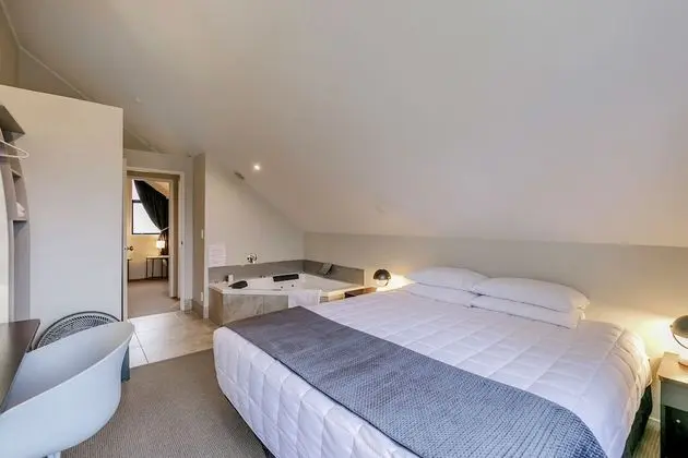 Premier Apart Daire, 2 Yatak Odası, Sigara İçilmez, Göl Manzaralı