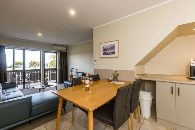 Premier Apart Daire, 2 Yatak Odası, Sigara İçilmez, Göl Manzaralı
