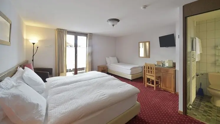 Superior Üç Kişilik Oda, Balkon