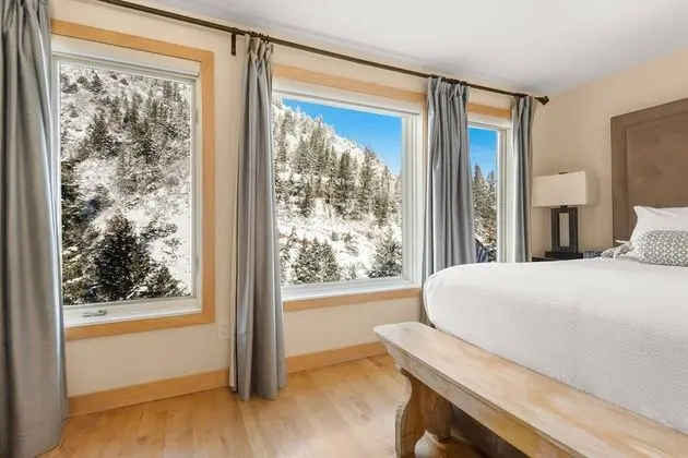 Daire (Le Chamonix #11 Aspen Highlands)