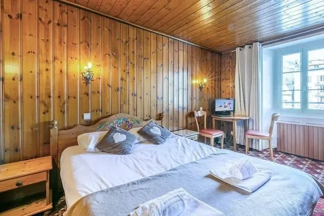 Tek Büyük veya İki Ayrı Yataklı Oda