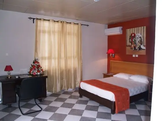 Deluxe Tek Büyük Yataklı Oda