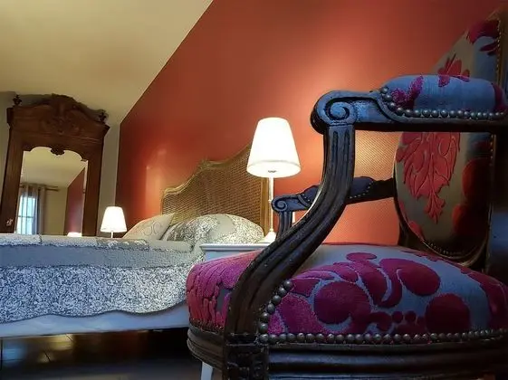 Tek Büyük Yataklı Oda (Guernazelle)