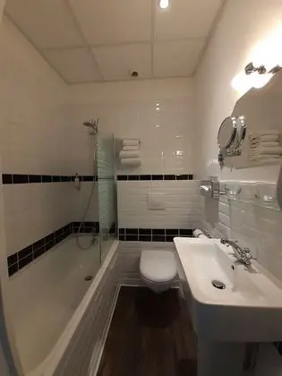 Tek Büyük Yataklı Oda (small)