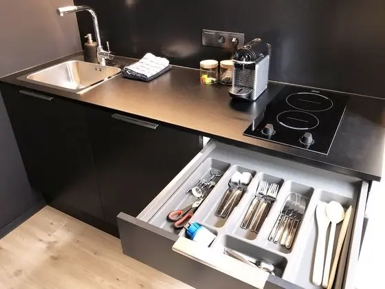 Apart Daire, Banyolu/Duşlu, Avlu Manzaralı (Le Foch)