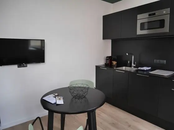 Apart Daire, Banyolu/Duşlu (La Treille)