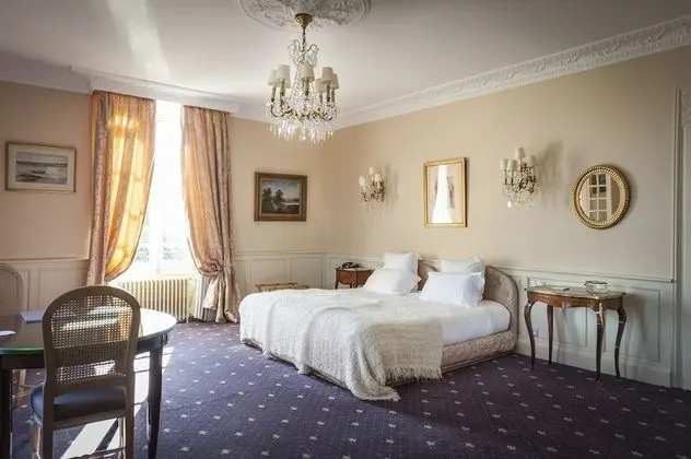 Luxury Tek Büyük Yataklı Oda (in the Castle)