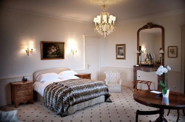Luxury Tek Büyük Yataklı Oda (in the Castle)