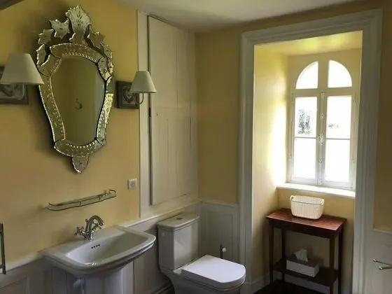 Tek Büyük Yataklı Oda (Riviere-Chantegrue)