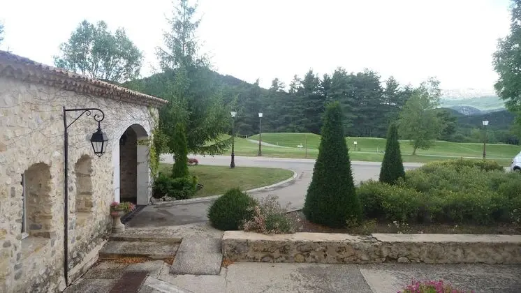 Classic Tek Büyük veya İki Ayrı Yataklı Oda