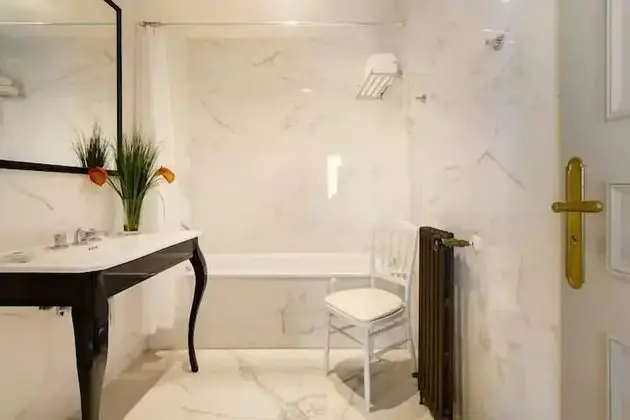 Luxury Stüdyo Süit, 1 Yatak Odası, Sıcak Su Havuzu, Ek Bina