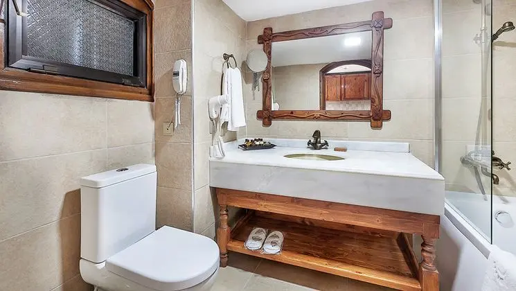 JUNIOR SUITE ODA