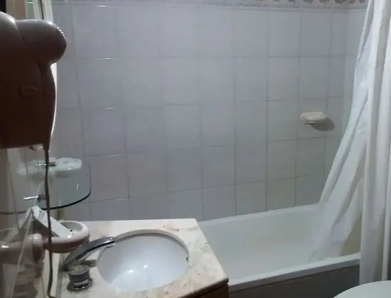 Standard Üç Kişilik Oda