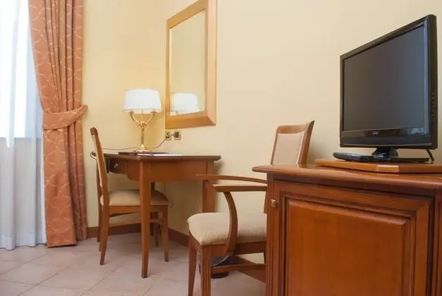 1 Çift Kişilik Veya 2 Tek Kişilik Yatak Classic