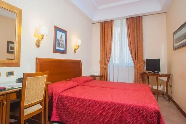 1 Çift Kişilik Veya 2 Tek Kişilik Yatak Classic