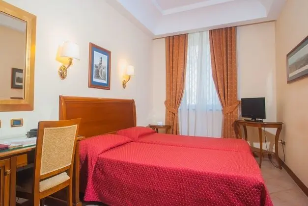 1 Çift Kişilik Veya 2 Tek Kişilik Yatak Classic