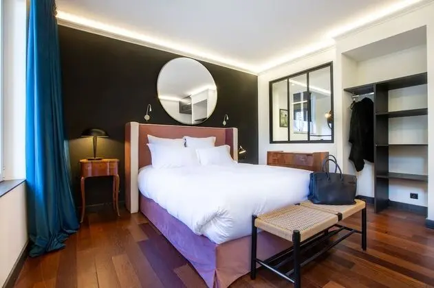 Deluxe Tek Büyük Yataklı Oda