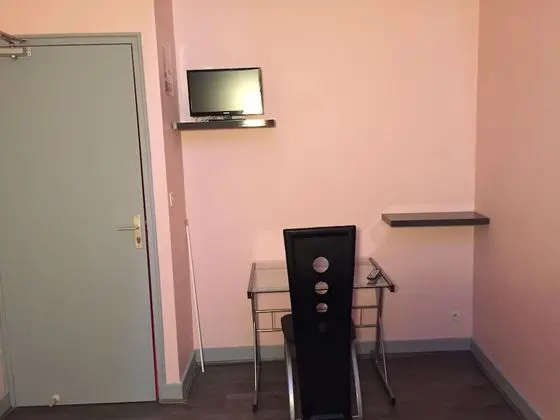 Classic Tek Büyük Yataklı Oda