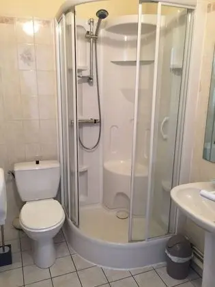 Classic Tek Büyük Yataklı Oda