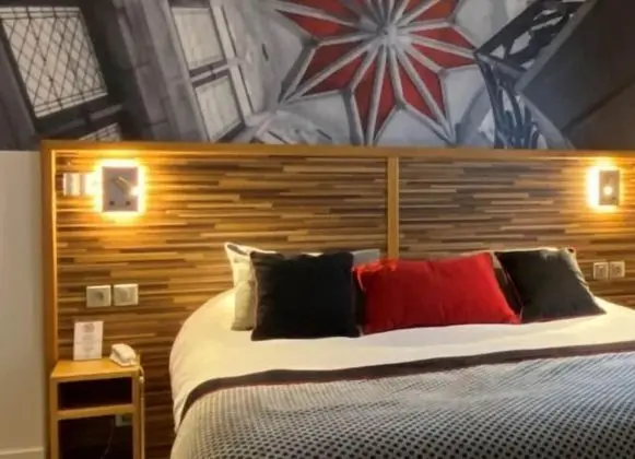 Comfort Tek Büyük Yataklı Oda