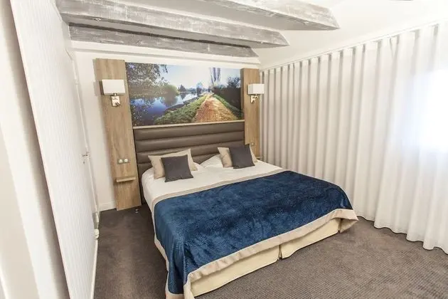 Comfort Tek Büyük Yataklı Oda