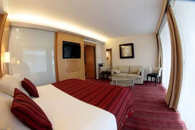 Deluxe Tek Büyük Yataklı Oda, Teras, Deniz Manzaralı
