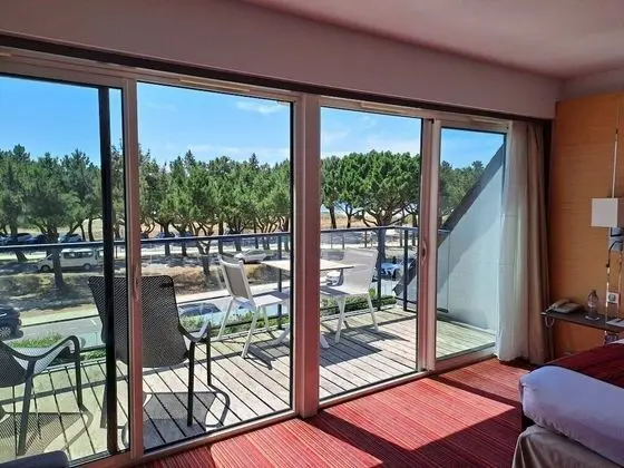Deluxe Tek Büyük Yataklı Oda, Teras, Deniz Manzaralı