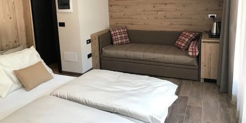 Deluxe Üç Kişilik Oda