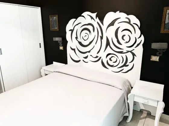 Büyük Yataklı Tek Kişilik Oda