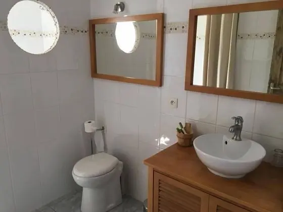 Tek Büyük Yataklı Oda (private external bathroom)