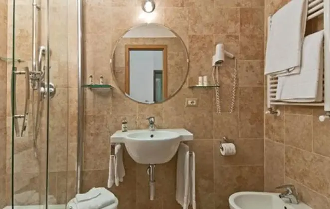 Classic Tek Büyük Yataklı Oda