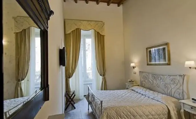 Superior Tek Büyük Yataklı Oda